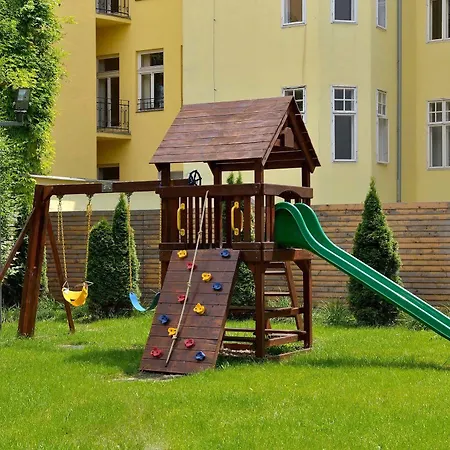 아파트 Ambiente Serviced - Dunajska 브라티슬라바